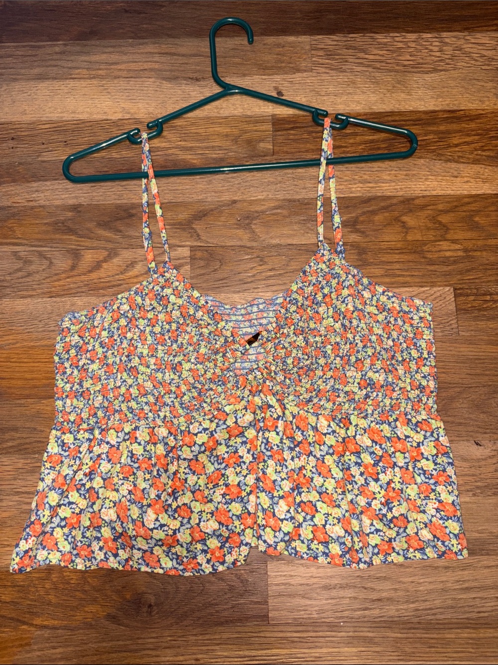 AMERICAN EAGLE cropped floral tank top